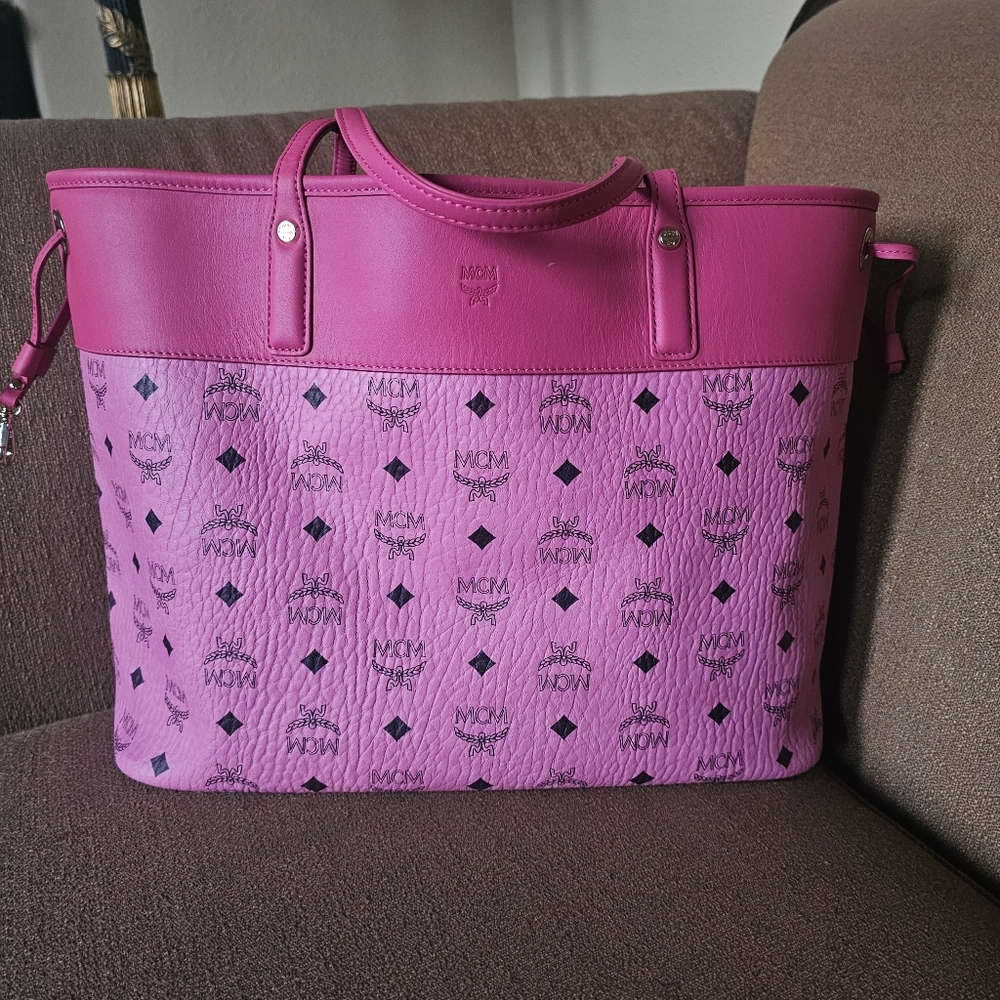 MCM Visetos Pink Tote Bag w/ Pouch - Picture 7 of 16